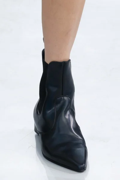 Look 70